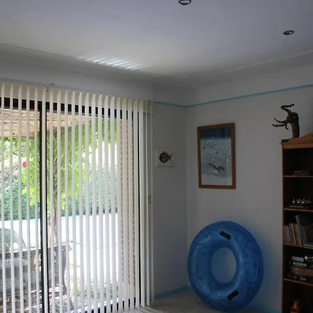 Les Sittelles Bed & Breakfast *
